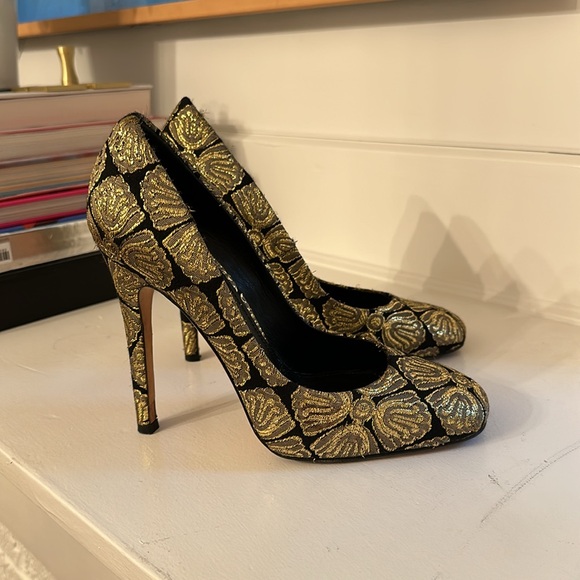 Giambattista Valli Black and Gold Brocade Heels - 37.5 - Picture 5 of 8